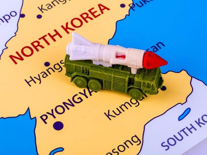 பனிப்போருக்கு இரையான கொரிய தீபகற்பம்: கொரியா நாடுகள் பிரிய காரணம் என்ன?