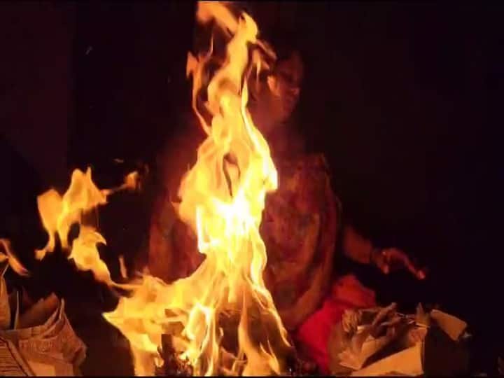 Bhogi Pandigai R Cleaning Their Houses And Collecting The Unnecessary Items, The Children Lit The Fire And Celebrated With Joy