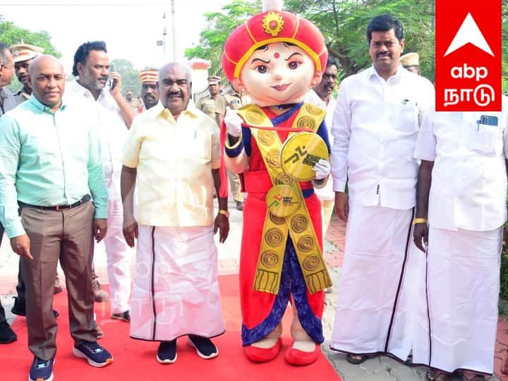 கேலோ இந்தியா இளைஞர் விளையாட்டுப்போட்டி அலங்கார ஊர்தி… கொடியசைத்து துவக்கி வைத்த அமைச்சர் மஸ்தான்