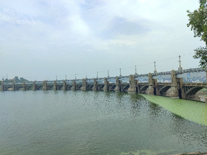 Mettur dam’s water flow has reduced from 66 cubic feet to 54 cubic feet.