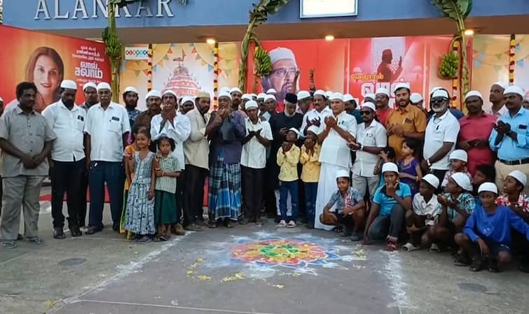 Lal Salam: வேலூரில் லால் சலாம் கொண்டாட்டம்; மும்மதத்தைச் சேர்ந்த ரஜினி ரசிகர்கள் இஸ்லாமிய தொப்பி அணிந்து தொழுகை