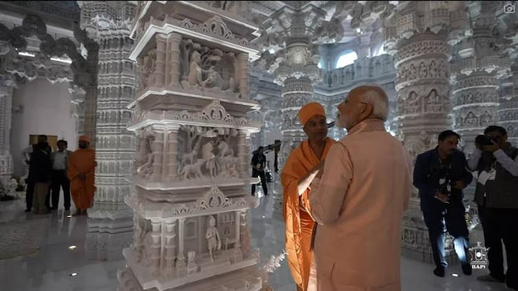 PM Modi: அபுதாபியில் முதல் இந்துக்கோயல்; ரூ.700 கோடி செலவில் கட்டப்பட்ட பிரமாண்டம்: திறந்து வைத்த பிரதமர் மோடி