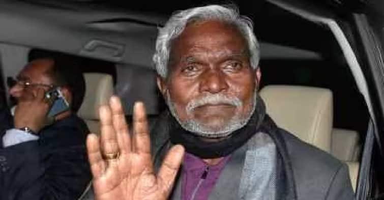 பரபரப்பான அரசியல் சூழசம்பாய் சோரன் முதலமைச்சராக பதவியேற்பு..