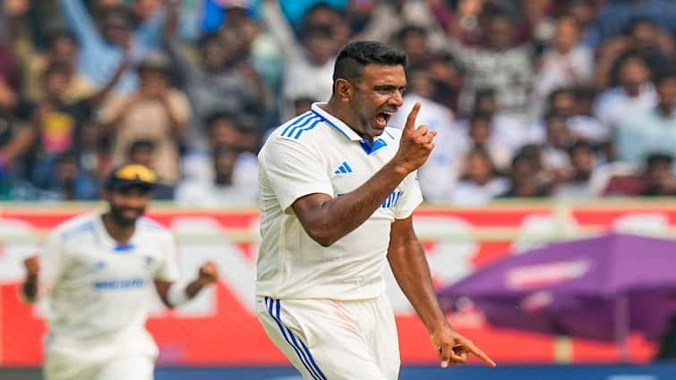 Most Wickets In Test Cricket History List All Time Anil Kumble Ravichandran Ashwin Muttiah Muralitharan Ashwin 500 Wickets