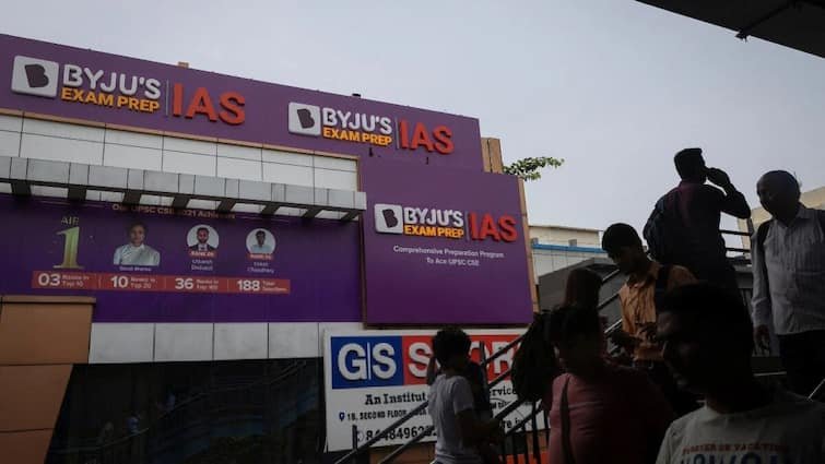 Byjus Crisis: இந்தியா முழுவதும் அலுவலகங்களை மூடும் பைஜூஸ்! அதிர்ச்சியில் ஊழியர்கள்!