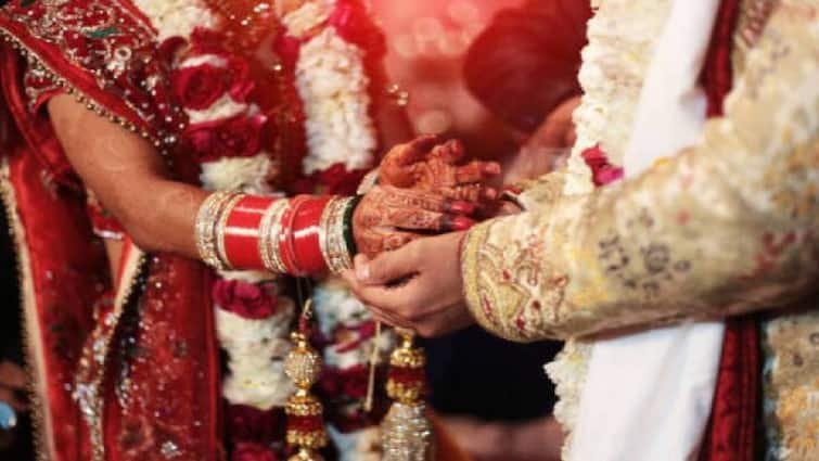 Crime: முதலிரவில் அடம்பிடித்த புது மாப்பிள்ளை! ஷாக்கான பெண் வீட்டார்! மனைவி எடுத்த அதிரடி முடிவு!