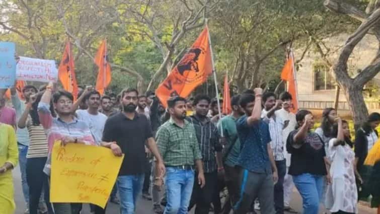 இராமாயணத்தை கொச்சைப்படுத்தினார்களா புதுச்சேரி மாணவர்கள்? போராட்டம் நடத்திய ஏ.பி.வி.பி. அமைப்பு