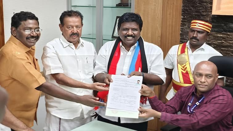 Lok Sabha Election 2024: விழுப்புரம் நாடாளுமன்ற தேர்தல் விசிக வேட்பாளர் ரவிக்குமார் வேட்புமனு தாக்கல்