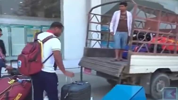 West Indies cricketers load luggage in small van in Nepal watch video | Watch Video: “அட கொடுமையே” சரக்கு வேனில் ஏற்றிச் செல்லப்பட்ட வெஸ்ட் இண்டீஸ் வீரர்கள லக்கேஜ்