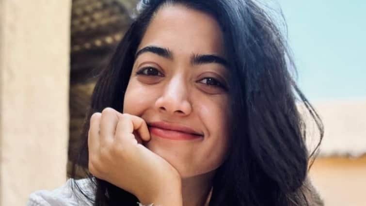 Rashmika Mandana : என்னைவிட அழகான பெண்கள் இருக்கிறார்கள்… தன்னடகத்தோடு பதில் சொன்ன ராஷ்மிகா மந்தனா