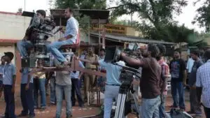 தயாரிப்பாளர்கள் வேலைநிறுத்தம்: 30+ படப்பிடிப்புகள் ரத்து, கோடிகளில் இழப்பு