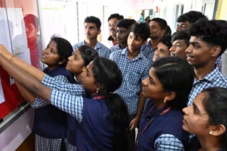 12-ம் வகுப்பு தேர்வு முடிவுகள் வெளியீடு: 95.2 சதவீதம் தேர்ச்சி, ஈரோடு முதலிடம்  - Kumudam